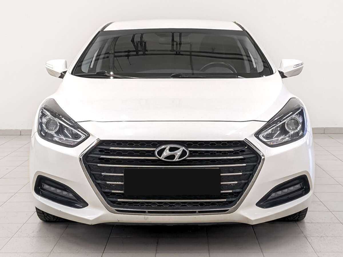 Купить Hyundai i40 с пробегом. Фото: #1