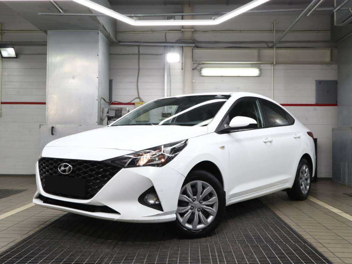 Купить Hyundai Solaris с пробегом. Фото: #0