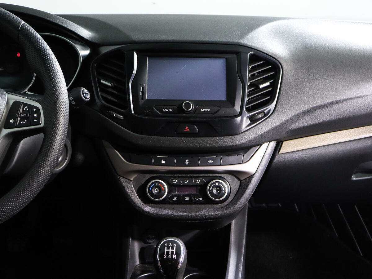 Купить Lada (ВАЗ) Vesta с пробегом. Фото: #12