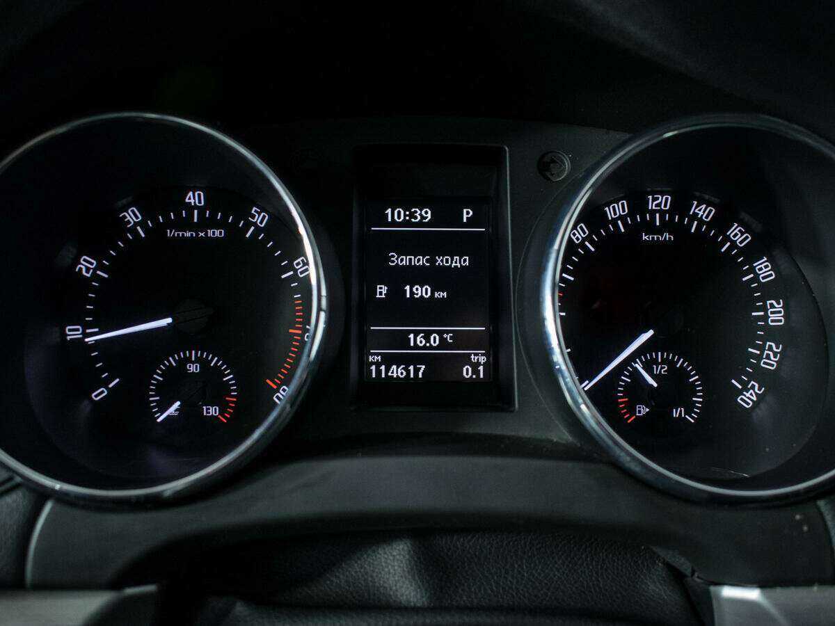 Купить Skoda Yeti с пробегом. Фото: #10