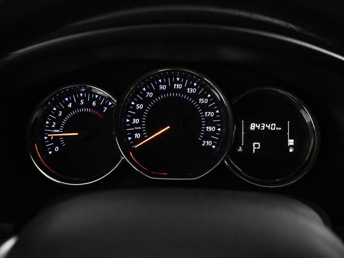 Купить Renault Sandero с пробегом. Фото: #14