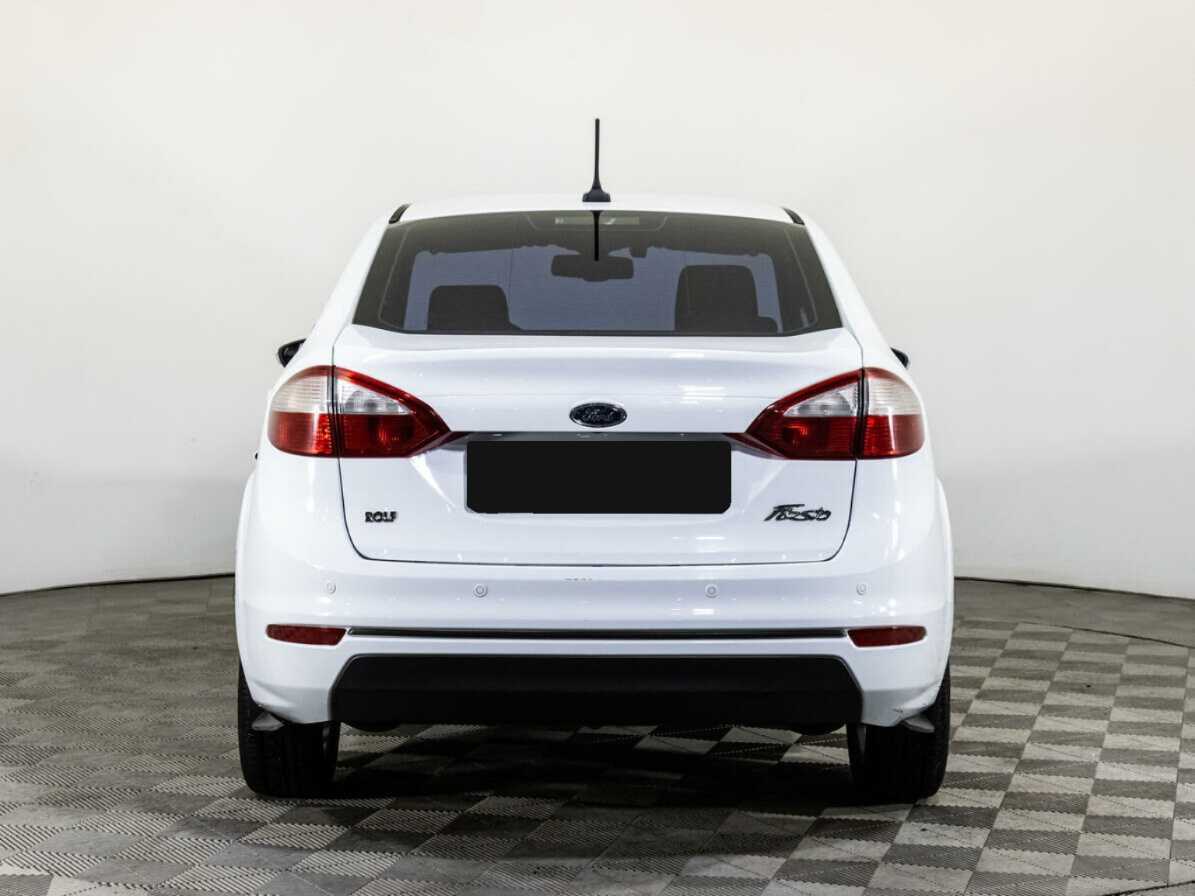 Купить Ford Fiesta с пробегом. Фото: #4