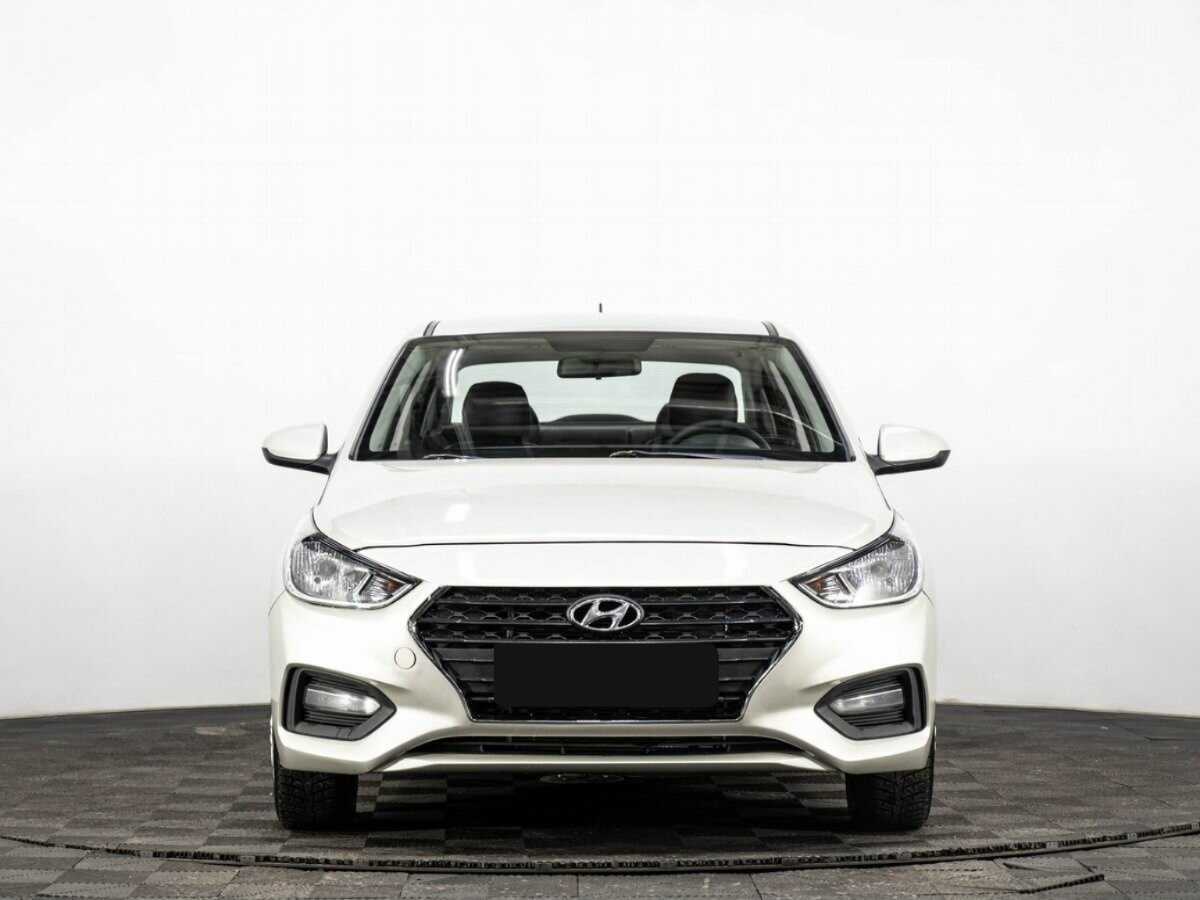 Купить Hyundai Solaris с пробегом. Фото: #1