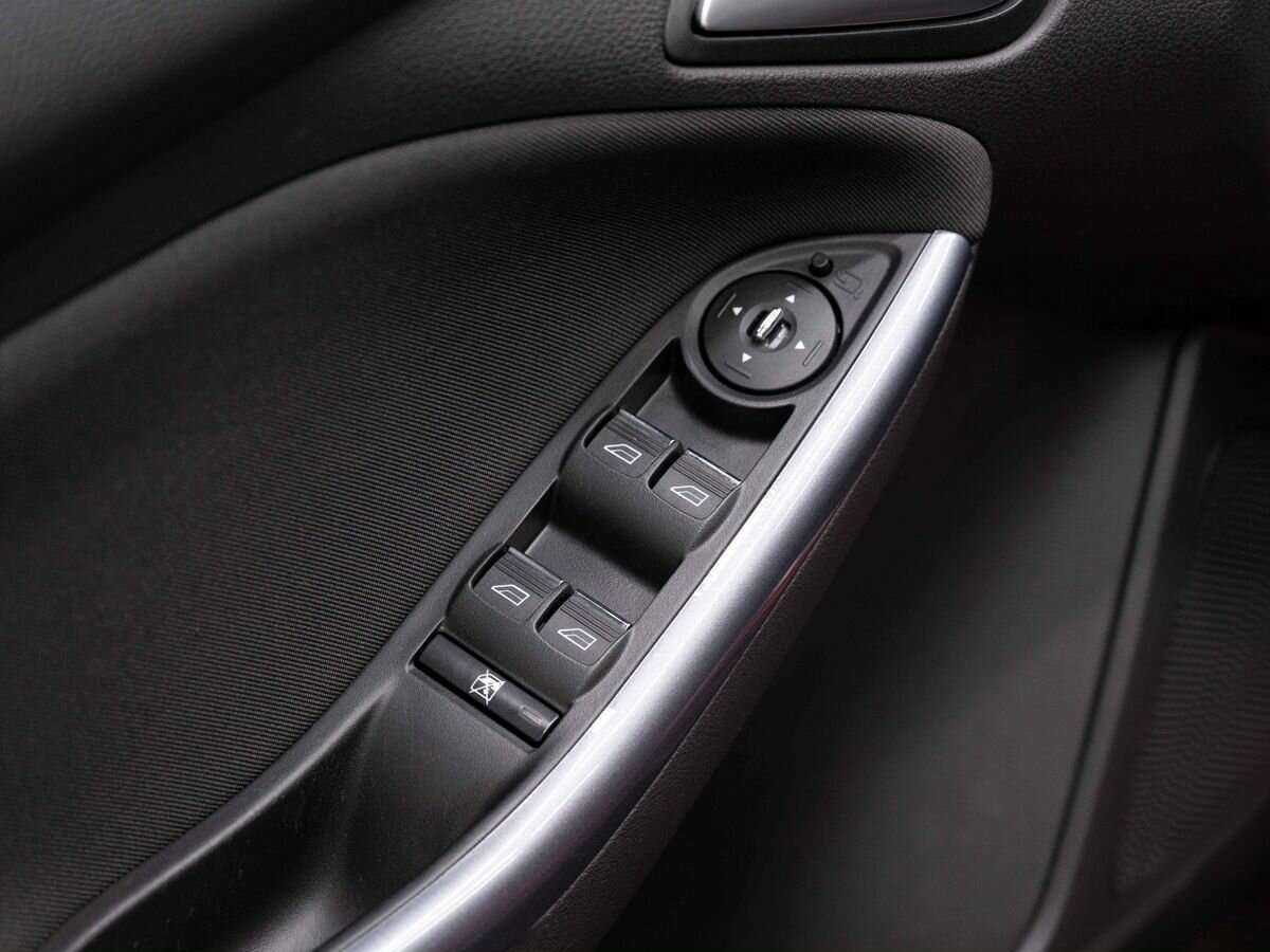 Купить Ford Focus с пробегом. Фото: #17