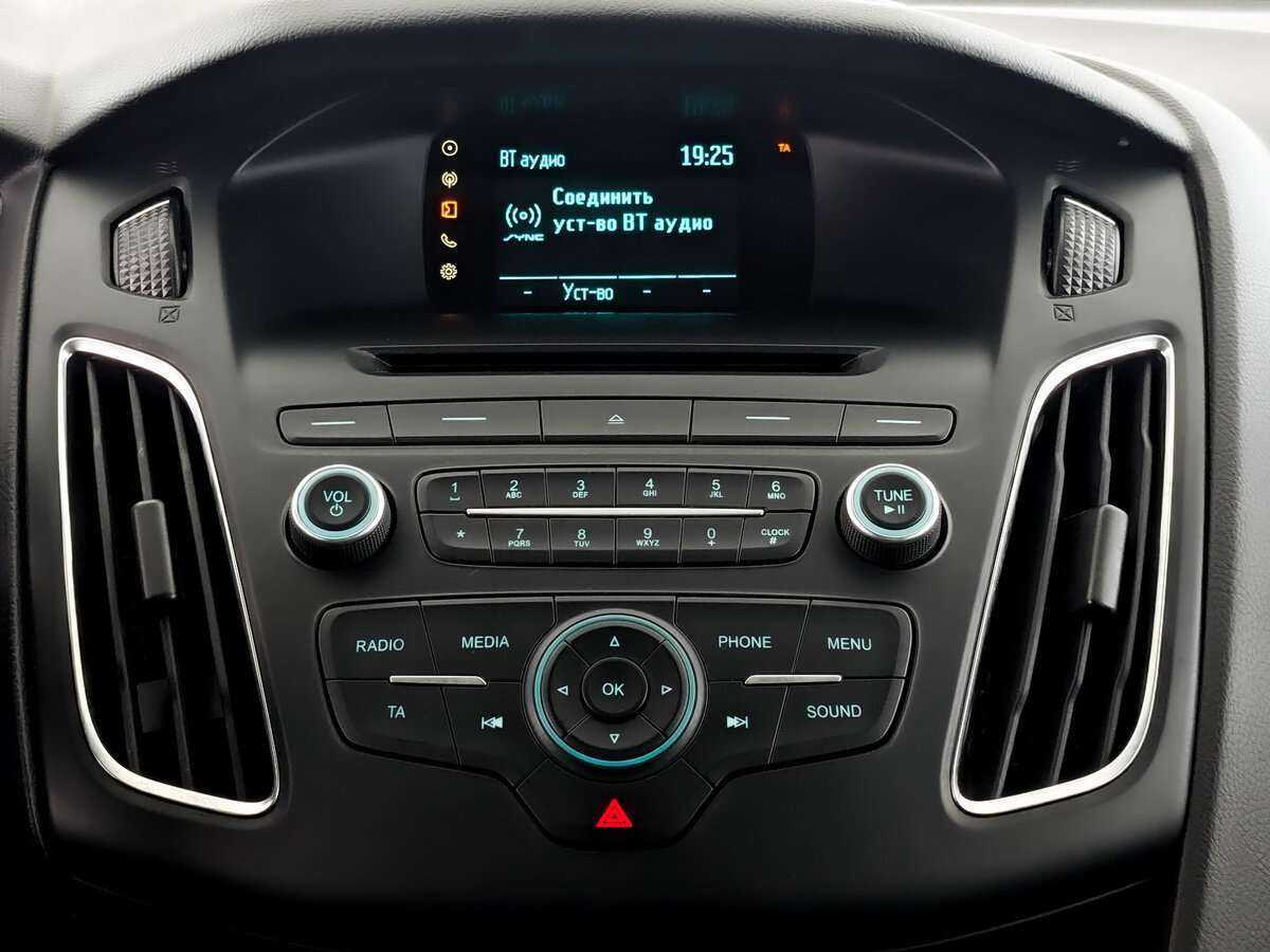 Купить Ford Focus с пробегом. Фото: #12