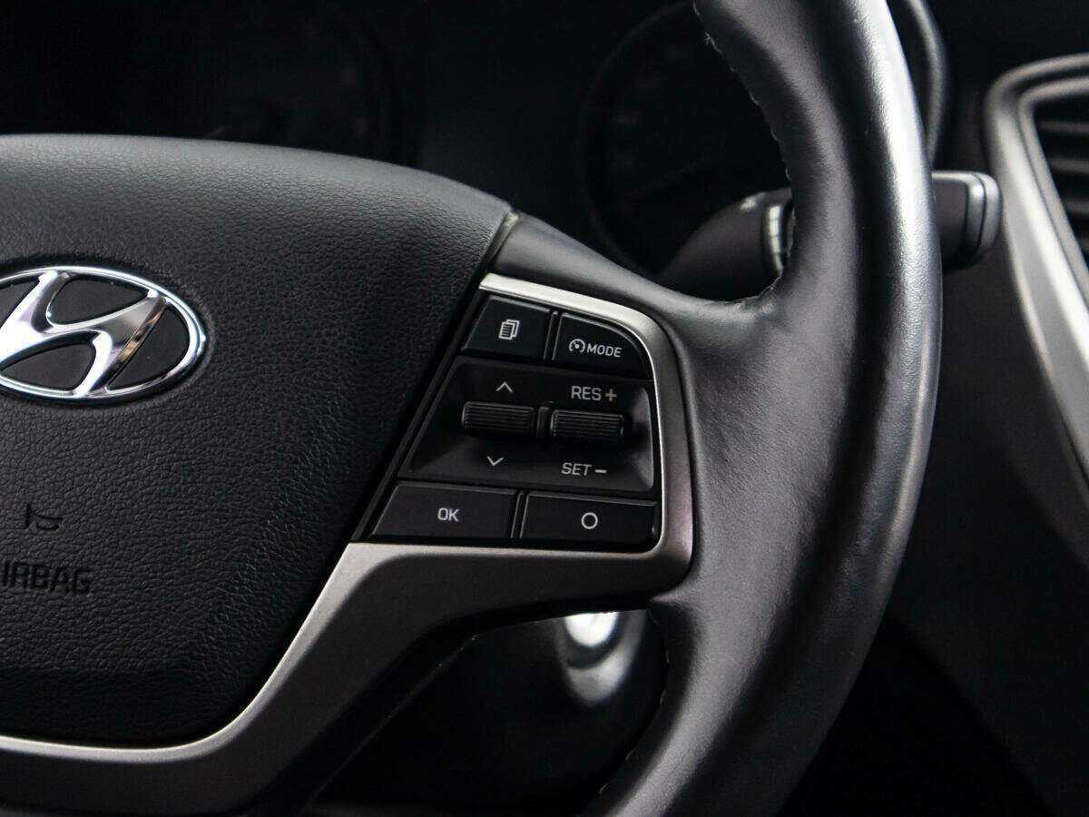 Купить Hyundai Solaris с пробегом. Фото: #17