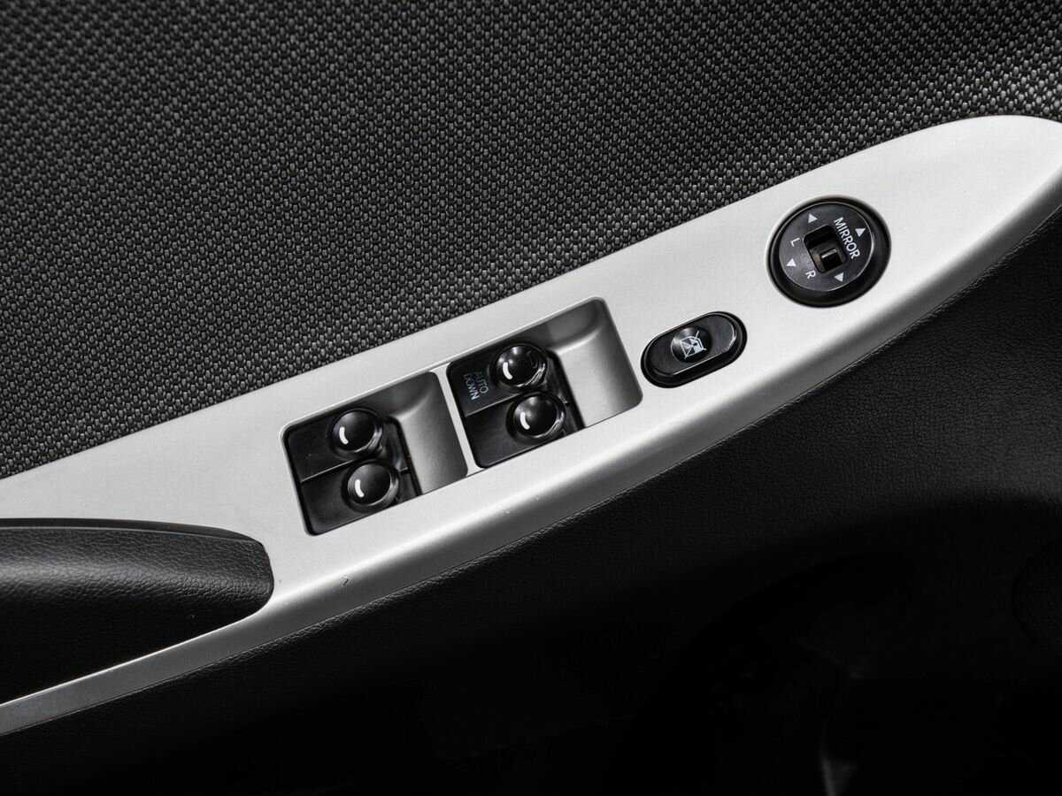 Купить Hyundai Solaris с пробегом. Фото: #14