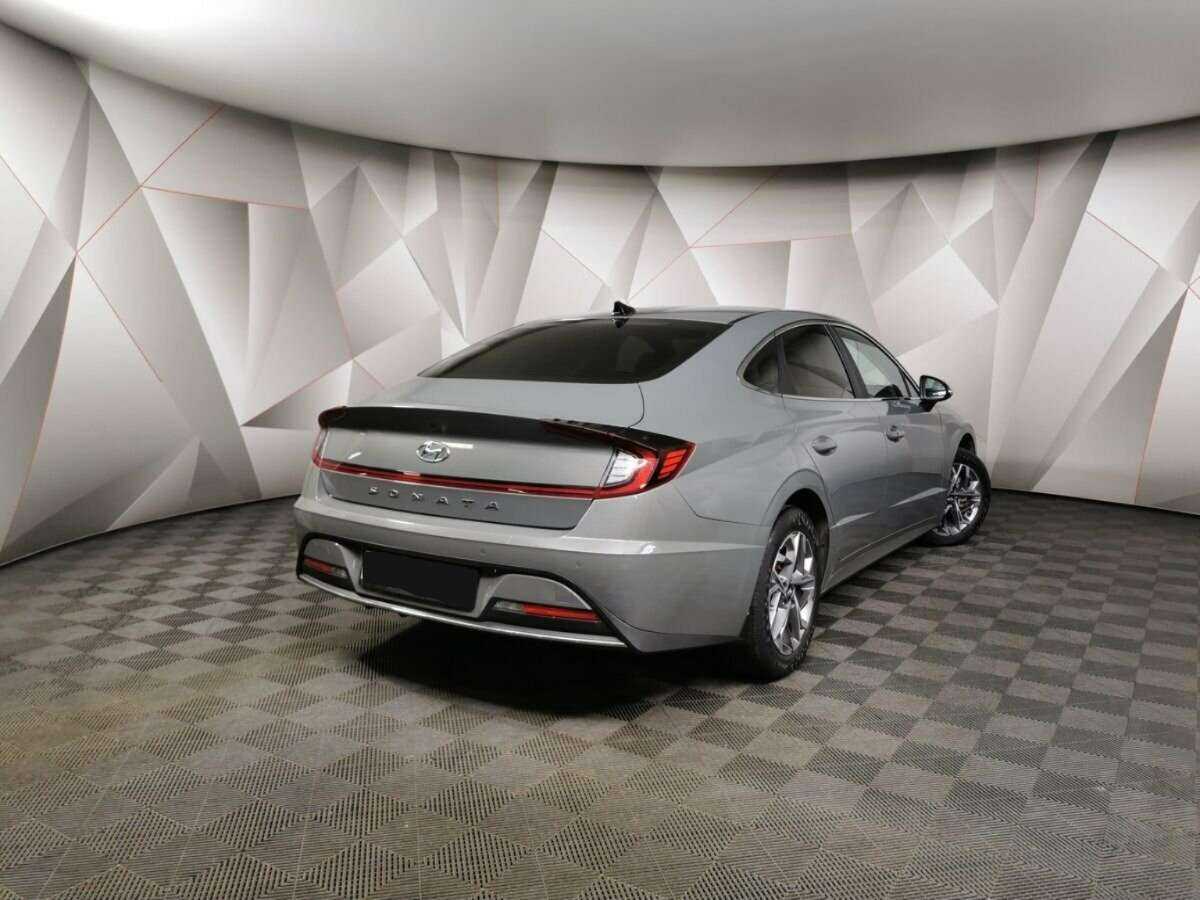 Купить Hyundai Sonata с пробегом. Фото: #1