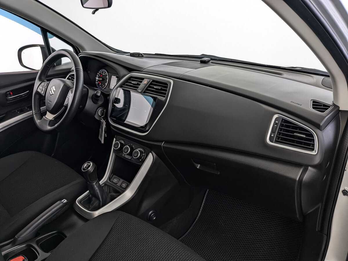 Купить Suzuki SX4 с пробегом. Фото: #8