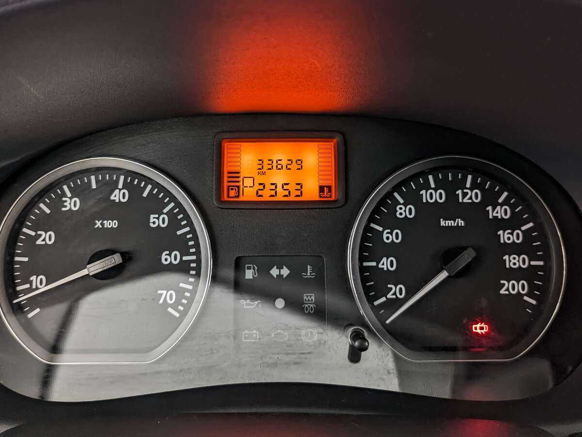 Купить Renault Sandero с пробегом. Фото: #10