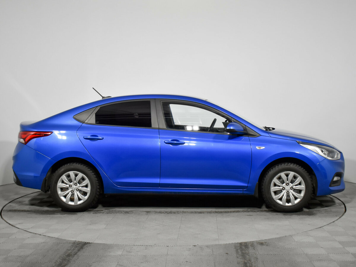 Купить Hyundai Solaris с пробегом. Фото: #3