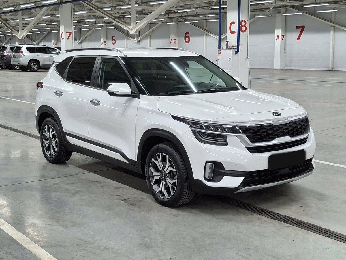 Купить Kia Seltos с пробегом. Фото: #2