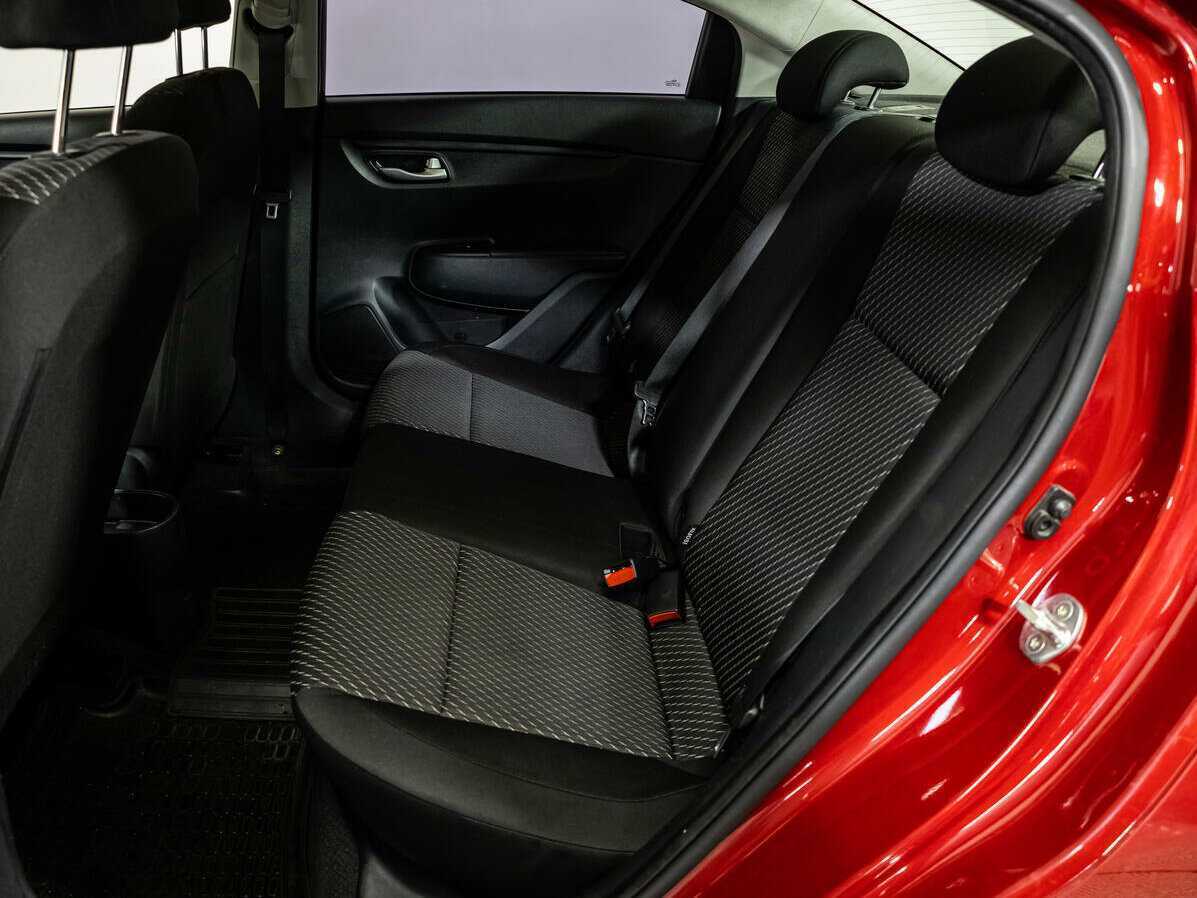 Купить Kia Rio с пробегом. Фото: #9