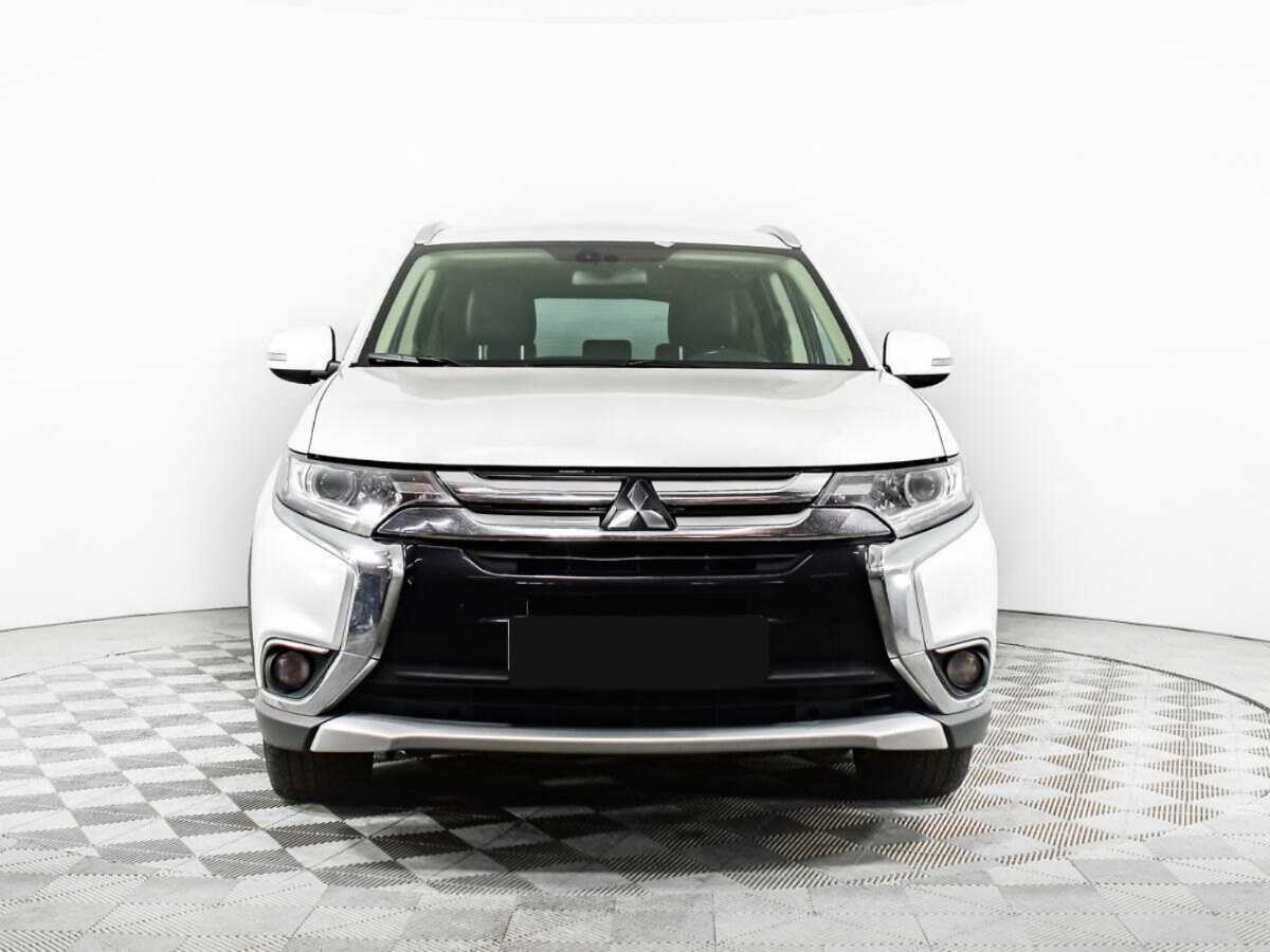 Купить Mitsubishi Outlander с пробегом. Фото: #1