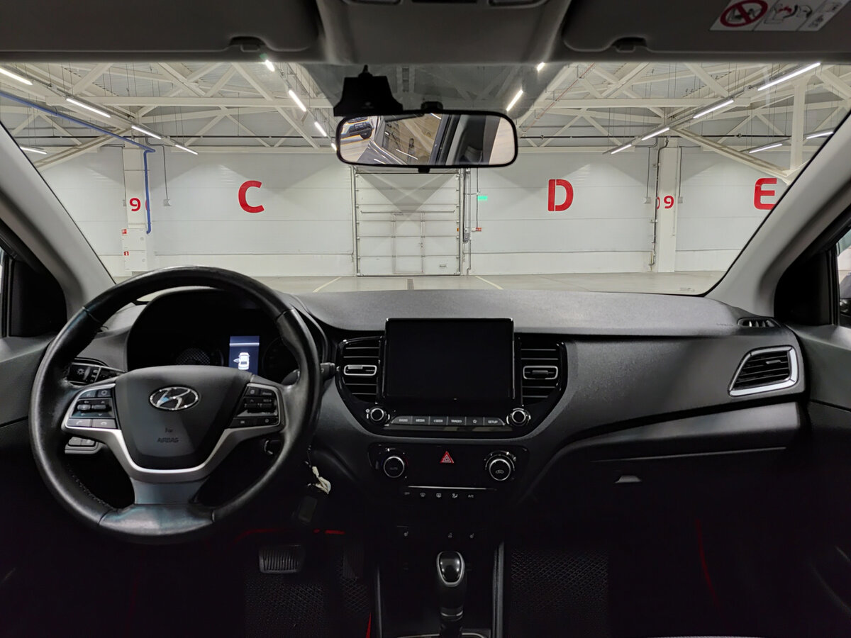 Купить Hyundai Solaris с пробегом. Фото: #13