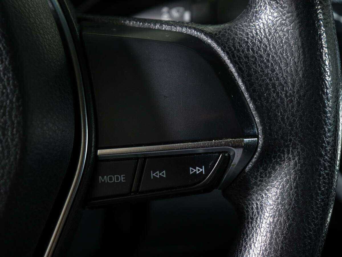 Купить Toyota Camry с пробегом. Фото: #16