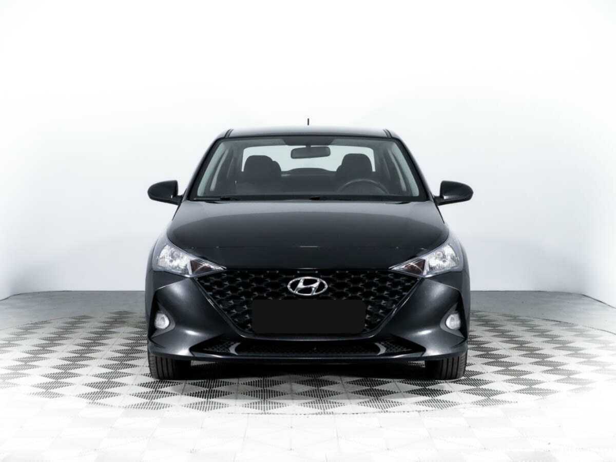 Купить Hyundai Solaris с пробегом. Фото: #1