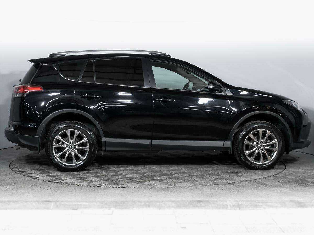 Купить Toyota RAV4 с пробегом. Фото: #3