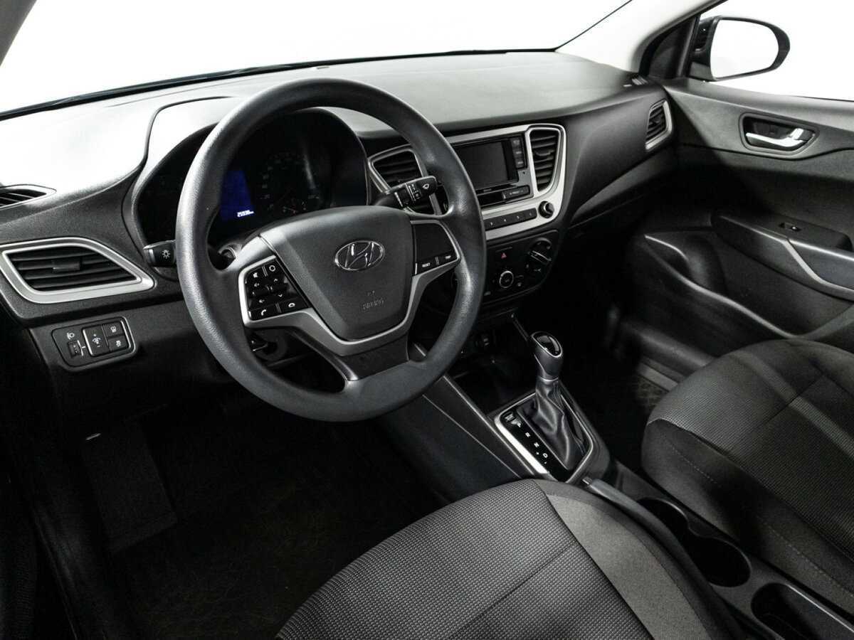 Купить Hyundai Solaris с пробегом. Фото: #10