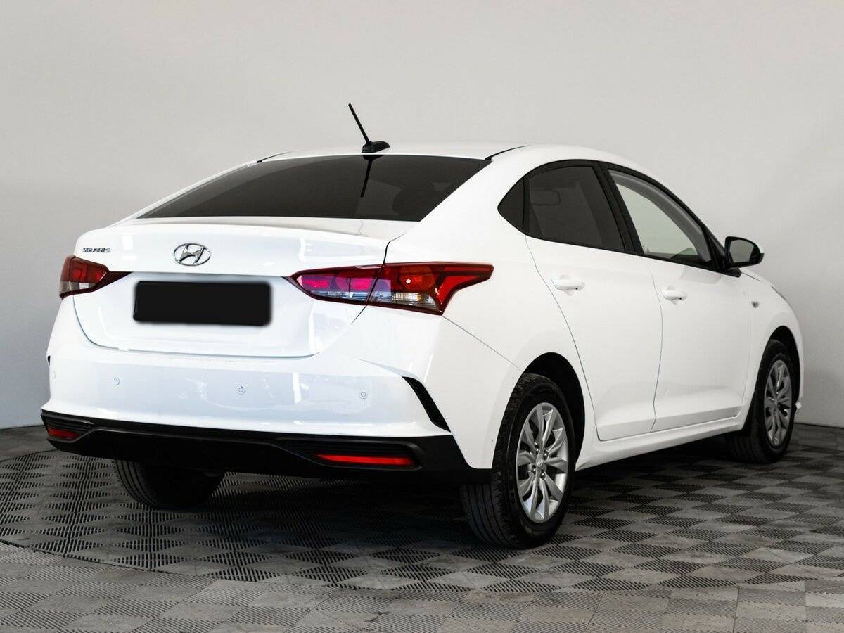 Купить Hyundai Solaris с пробегом. Фото: #3