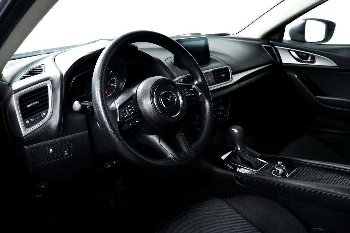 Купить Mazda 3 с пробегом. Фото: #12