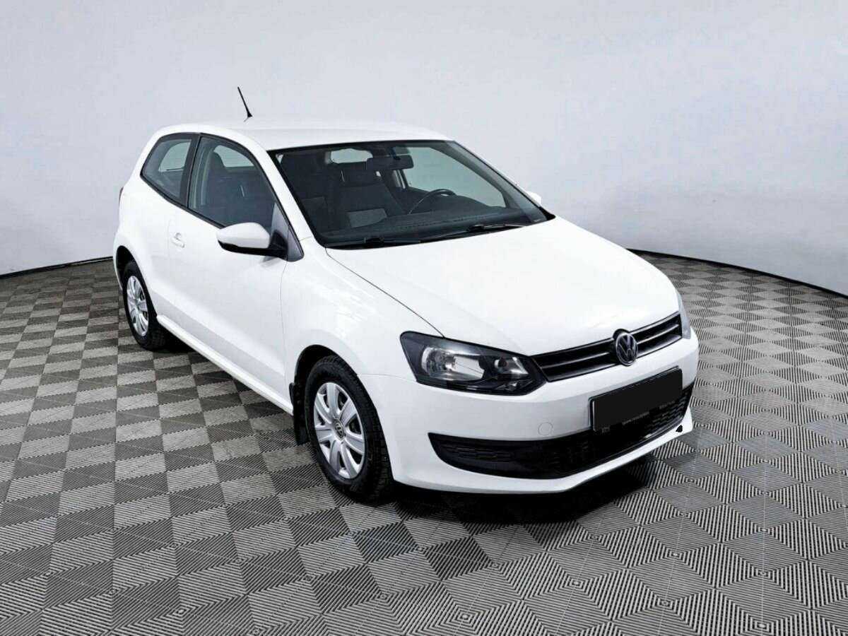 Купить Volkswagen Polo с пробегом. Фото: #2