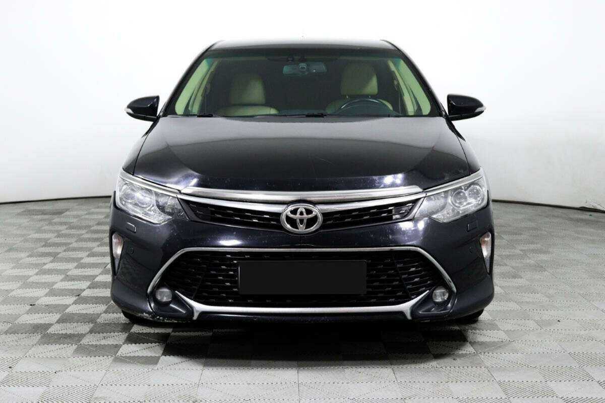 Купить Toyota Camry с пробегом. Фото: #1
