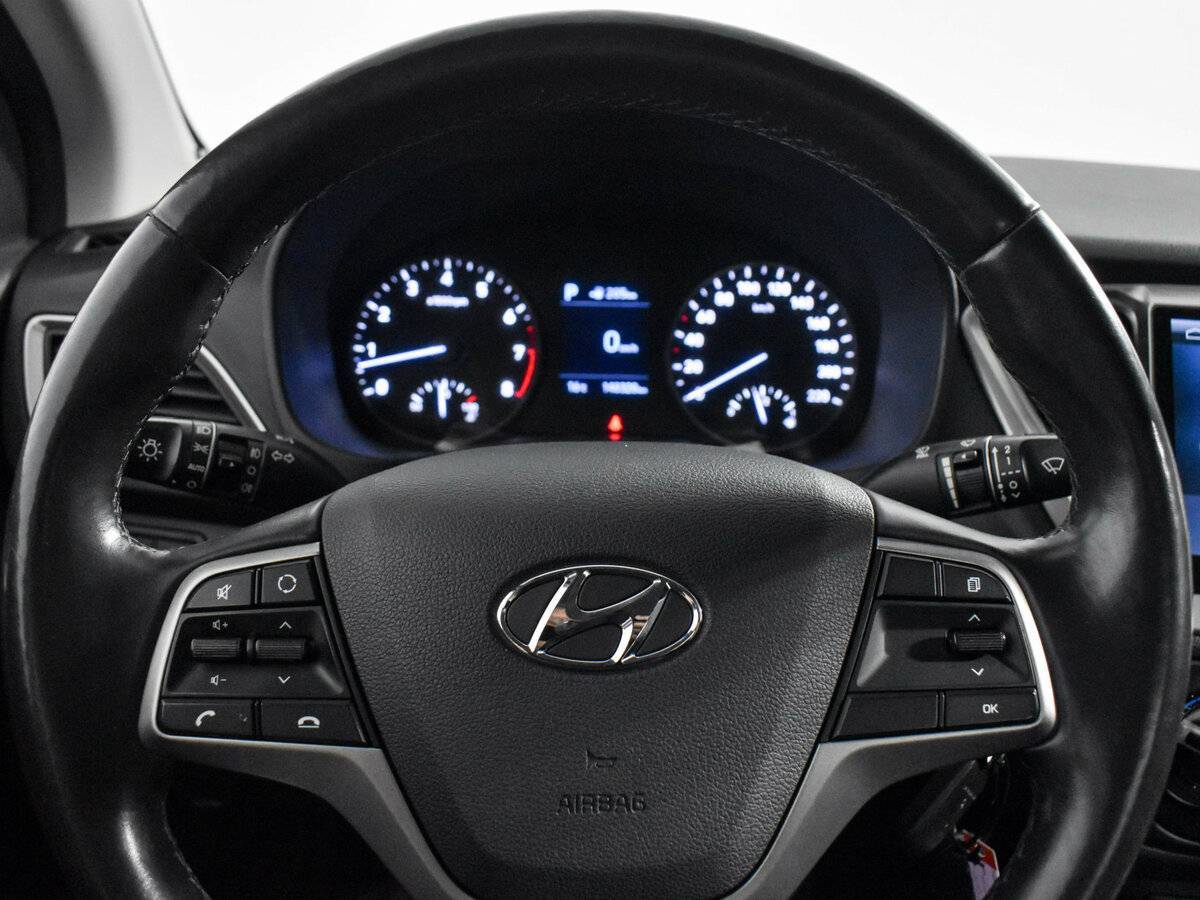 Купить Hyundai Solaris с пробегом. Фото: #16