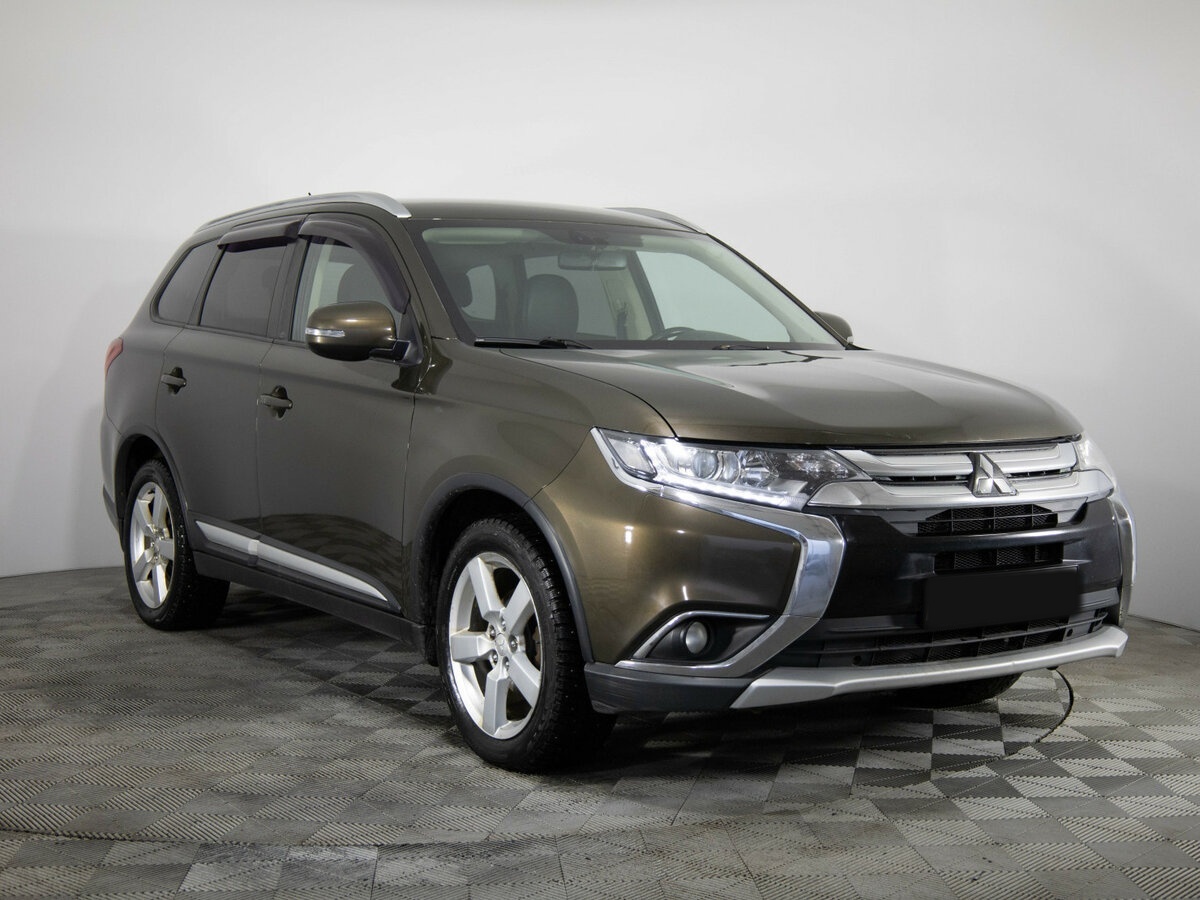 Купить Mitsubishi Outlander с пробегом. Фото: #2