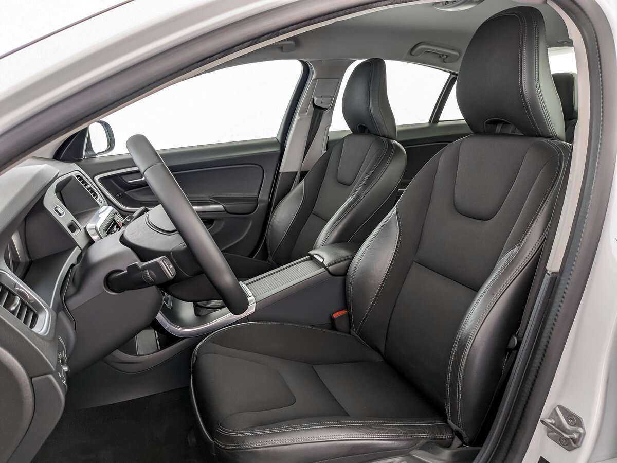Купить Volvo S60 с пробегом. Фото: #15