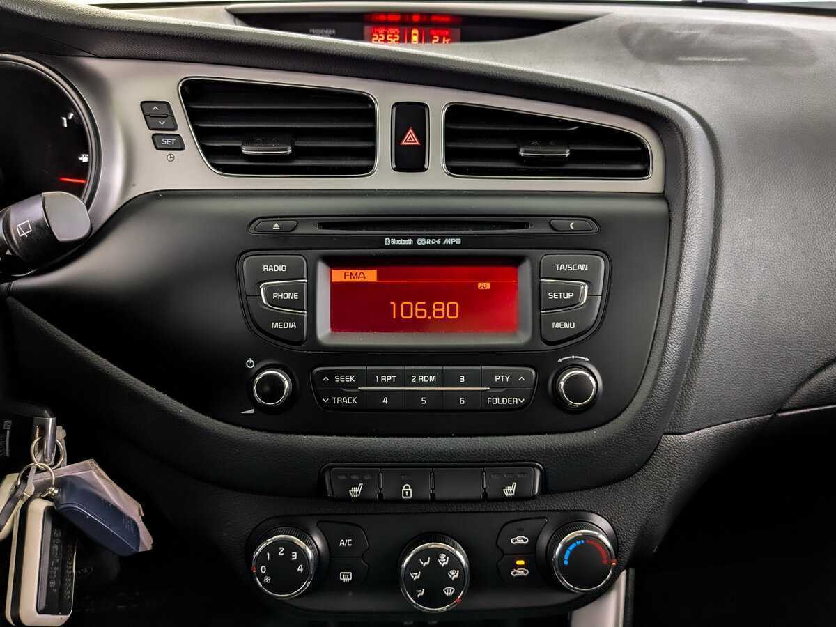 Купить Kia Ceed с пробегом. Фото: #14