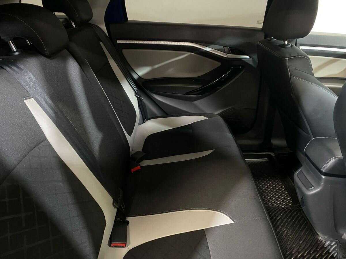 Купить Lada (ВАЗ) Vesta с пробегом. Фото: #10