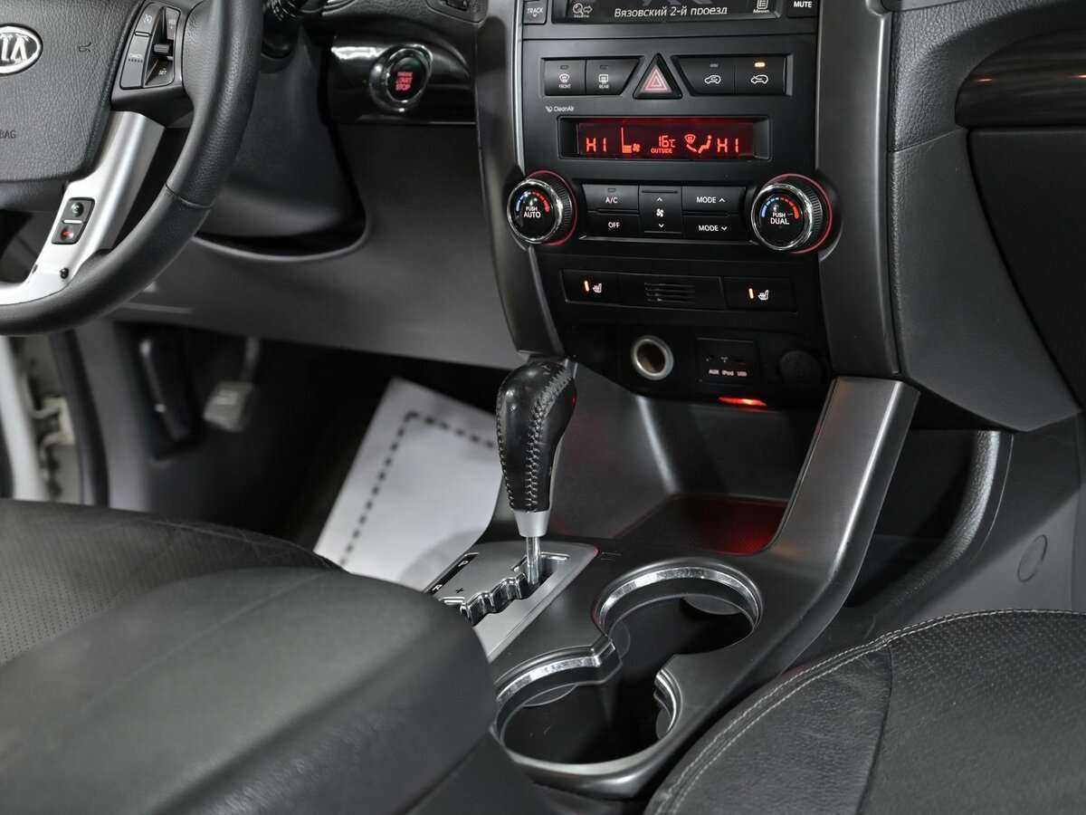Купить Kia Sorento с пробегом. Фото: #11