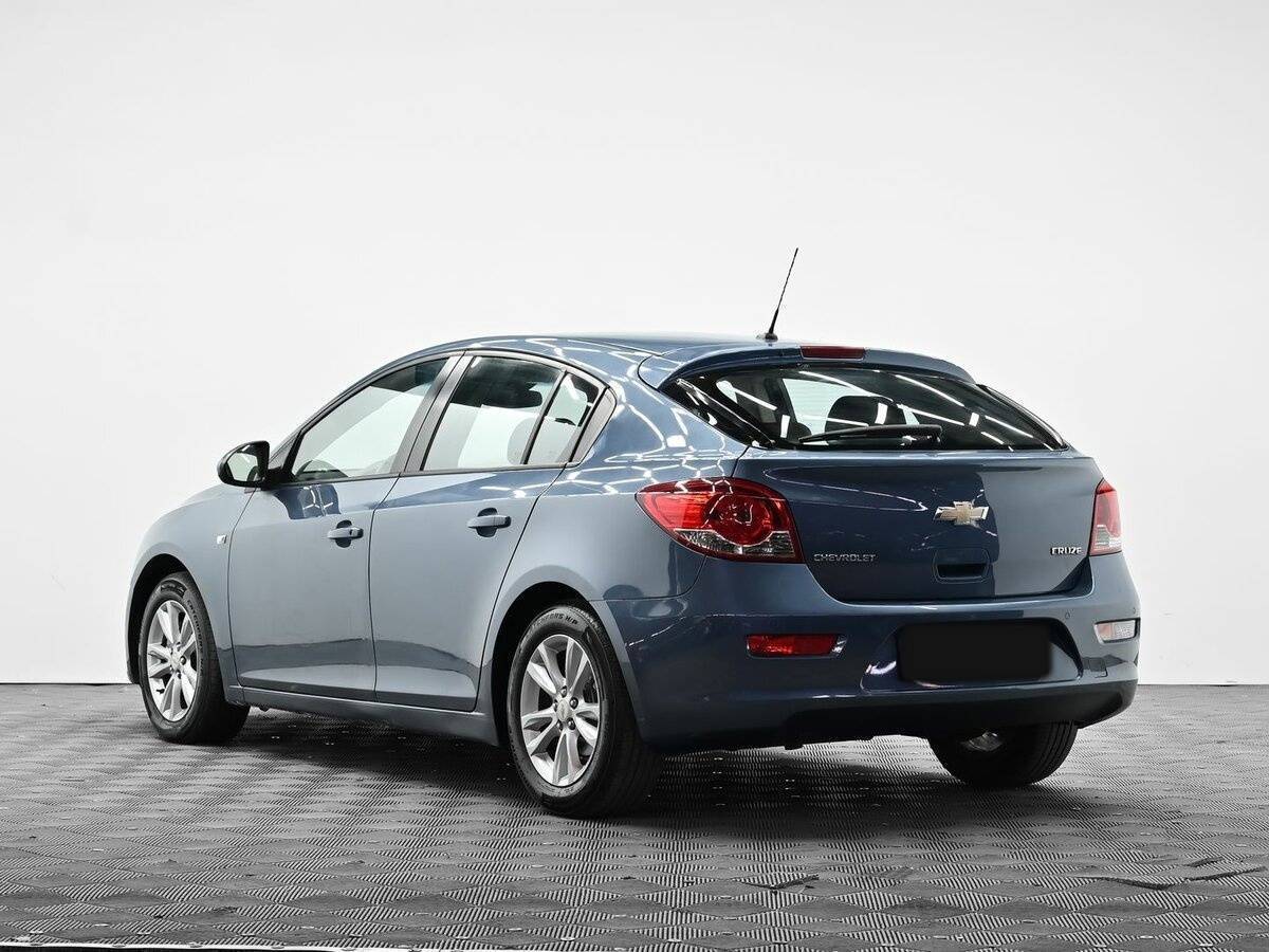 Купить Chevrolet Cruze с пробегом. Фото: #2