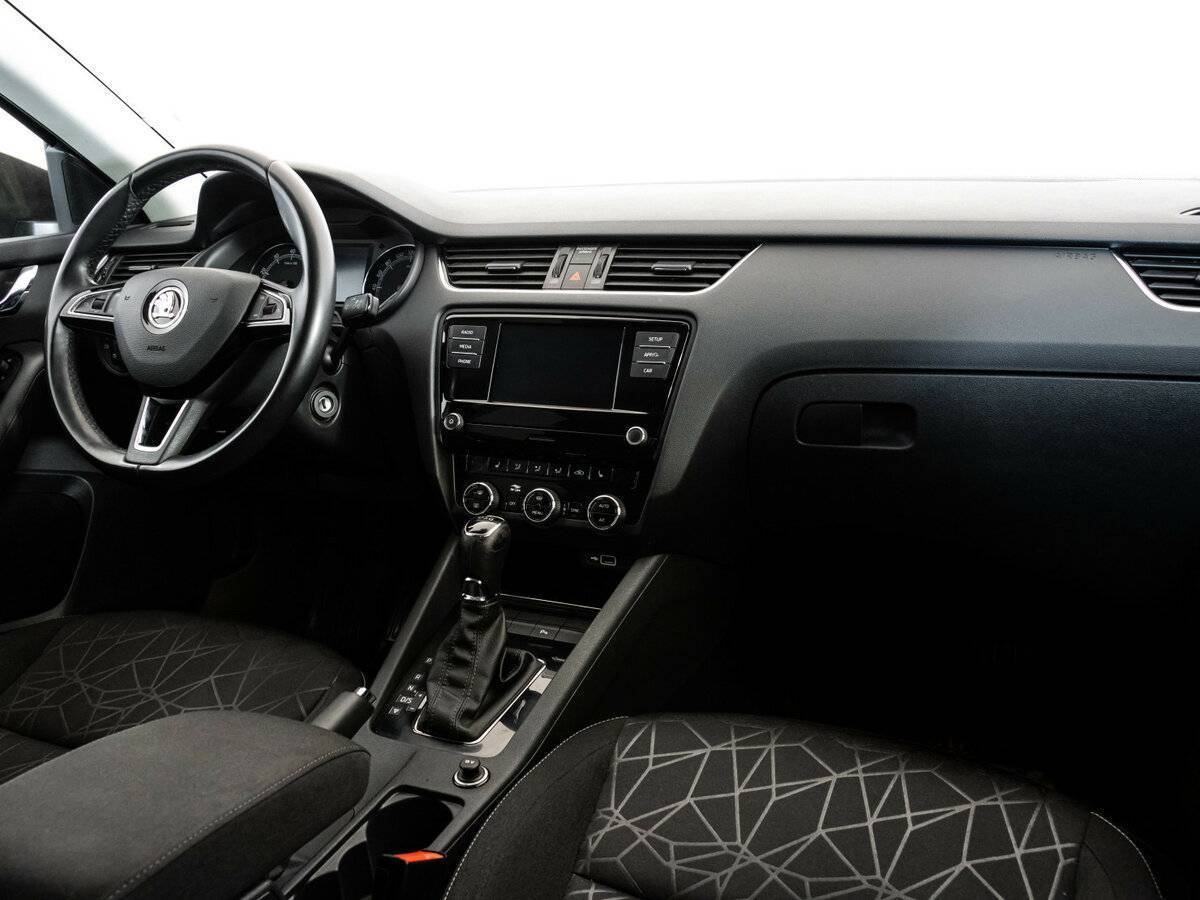 Купить Skoda Octavia с пробегом. Фото: #8