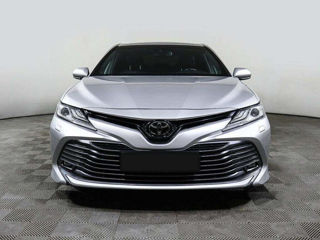 Купить Toyota Camry с пробегом. Посмотреть фото