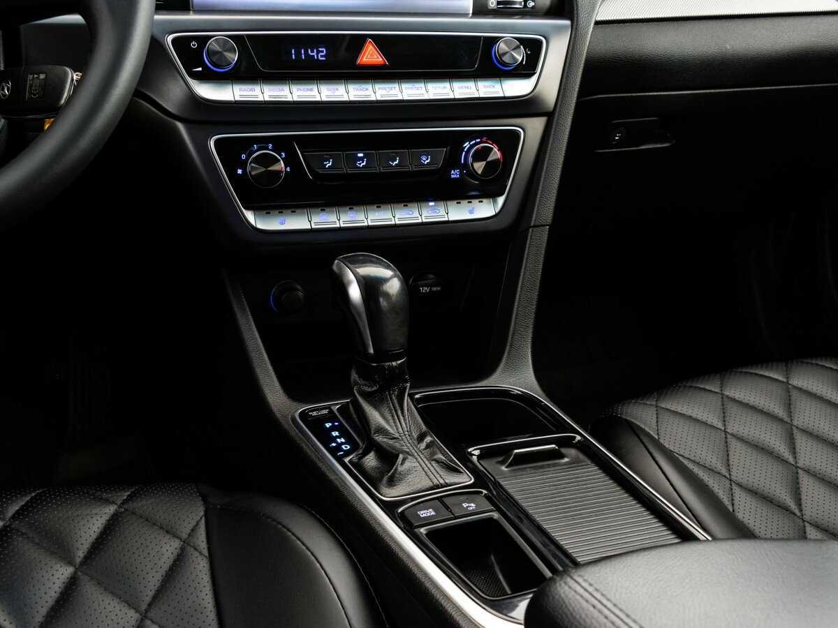 Купить Hyundai Sonata с пробегом. Фото: #15