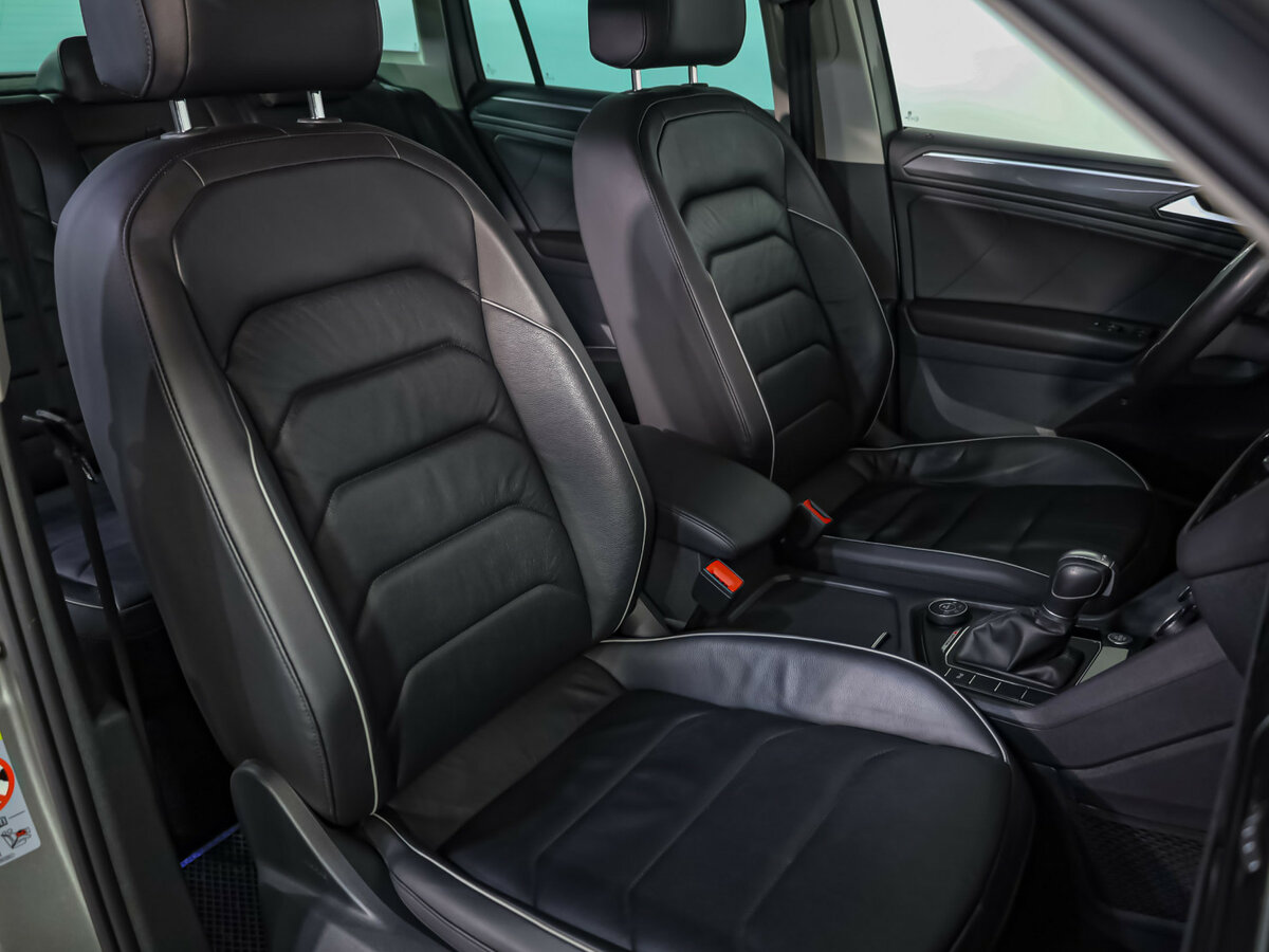 Купить Volkswagen Tiguan с пробегом. Фото: #19