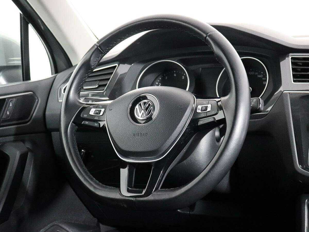 Купить Volkswagen Tiguan с пробегом. Фото: #12