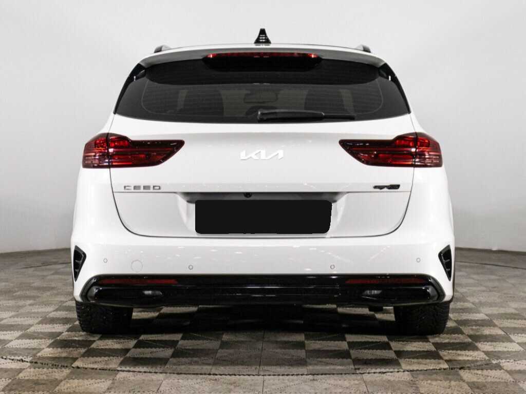 Купить Kia Ceed с пробегом. Фото: #4