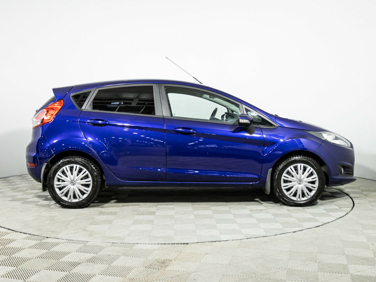 Купить Ford Fiesta с пробегом. Фото: #3