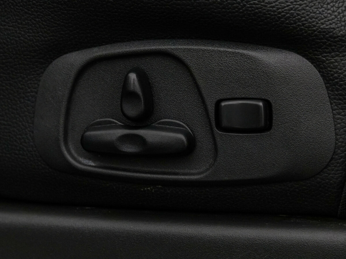 Купить Mitsubishi Pajero с пробегом. Фото: #13