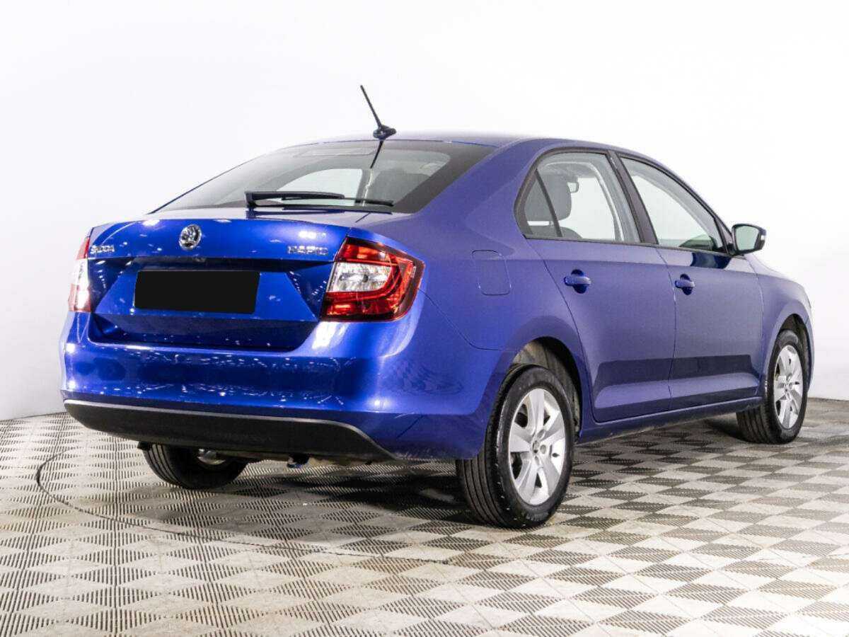 Купить Skoda Rapid с пробегом. Фото: #4