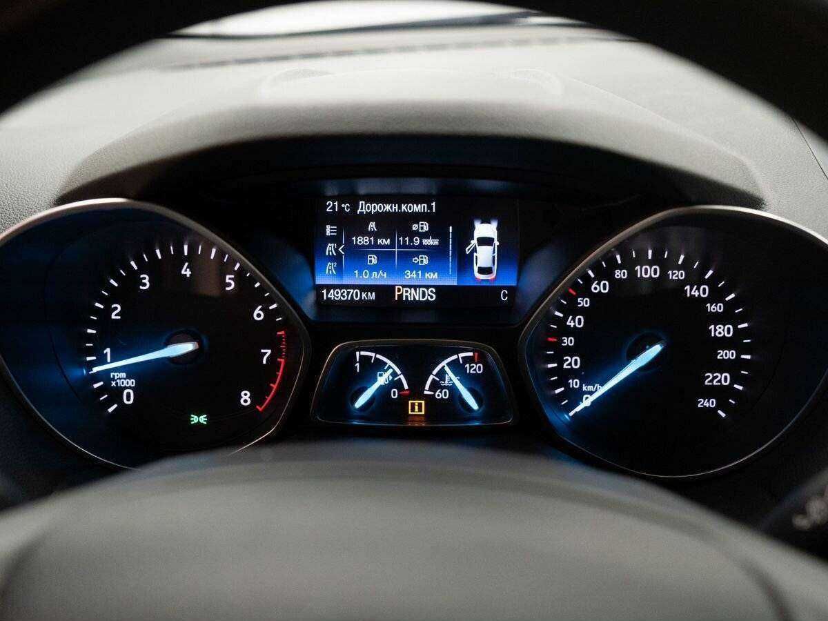 Купить Ford Kuga с пробегом. Фото: #9