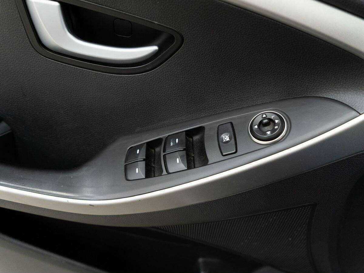 Купить Hyundai i30 с пробегом. Фото: #11