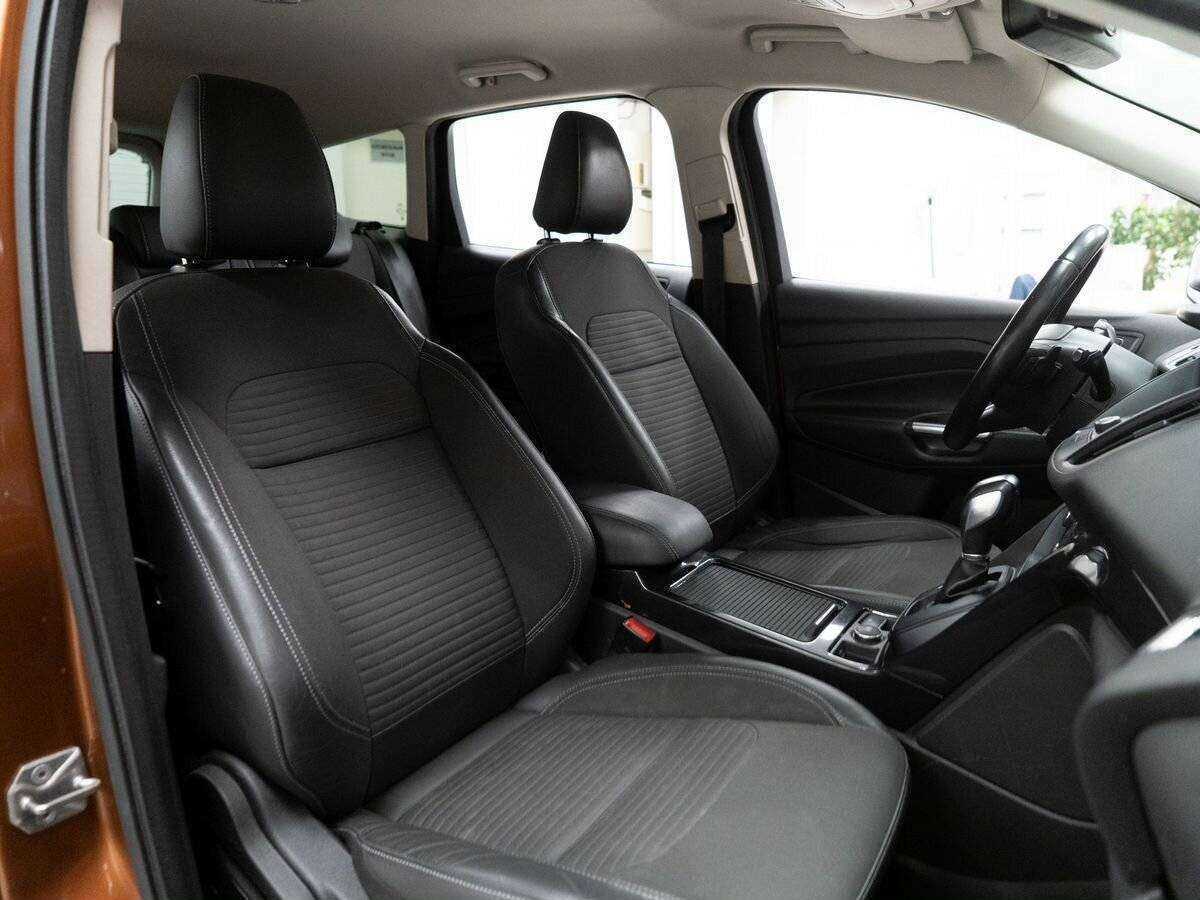 Купить Ford Kuga с пробегом. Фото: #8