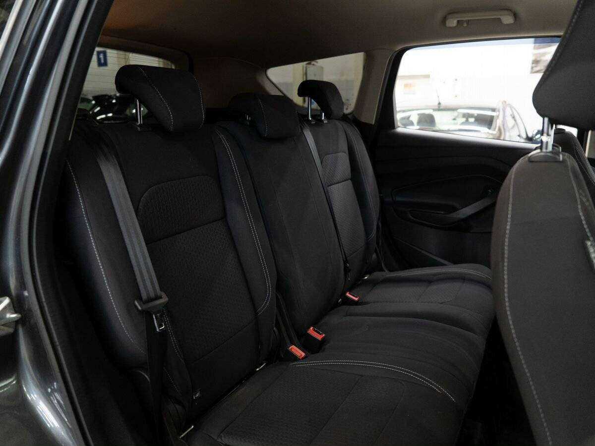 Купить Ford Kuga с пробегом. Фото: #7