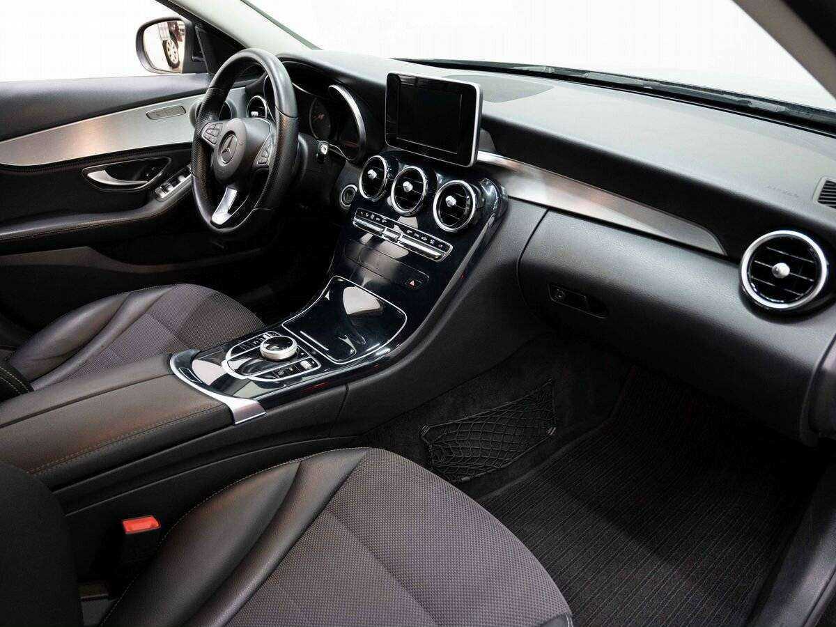 Купить Mercedes-Benz C-Класс с пробегом. Фото: #10