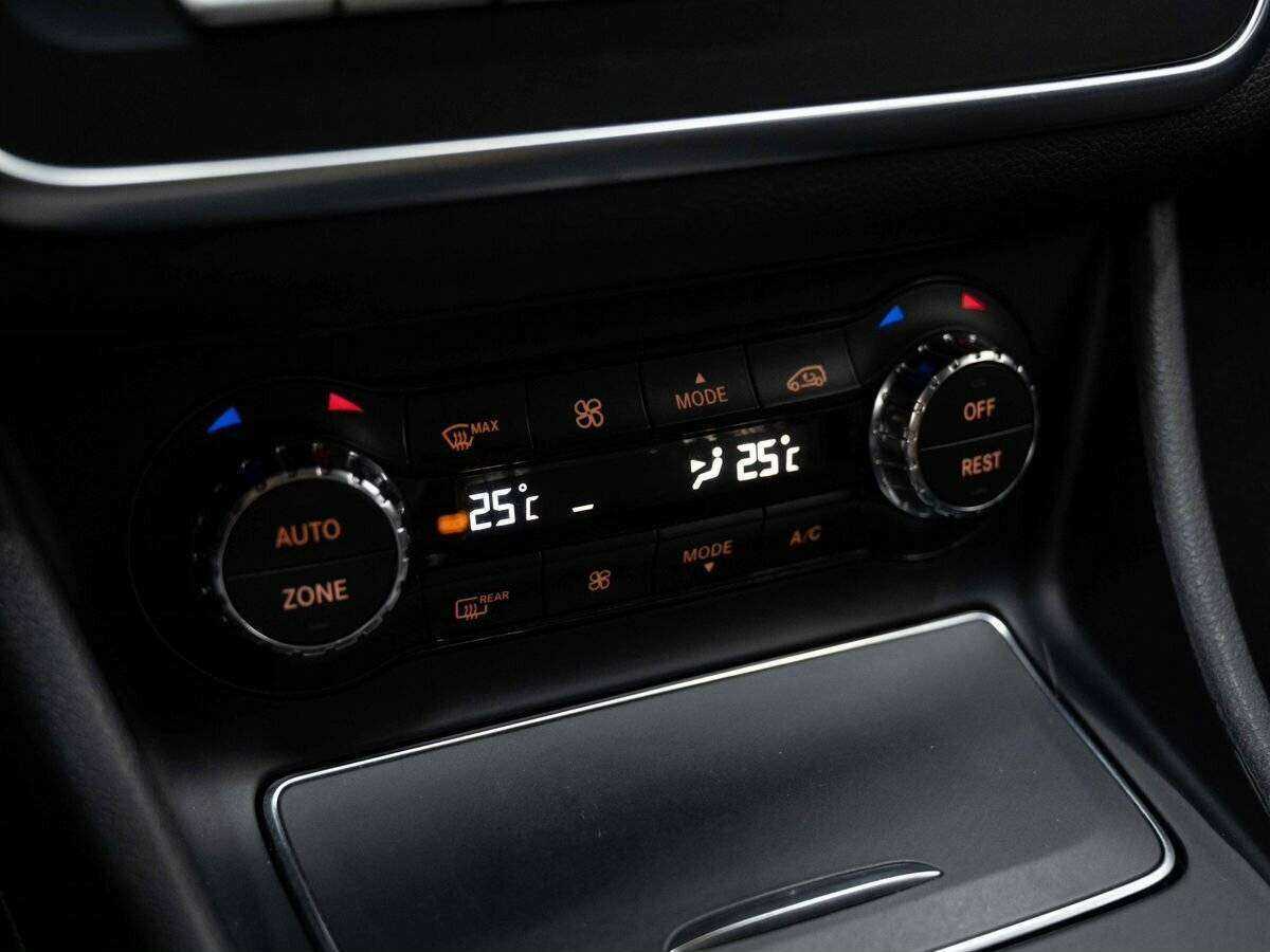 Купить Mercedes-Benz CLA с пробегом. Фото: #20