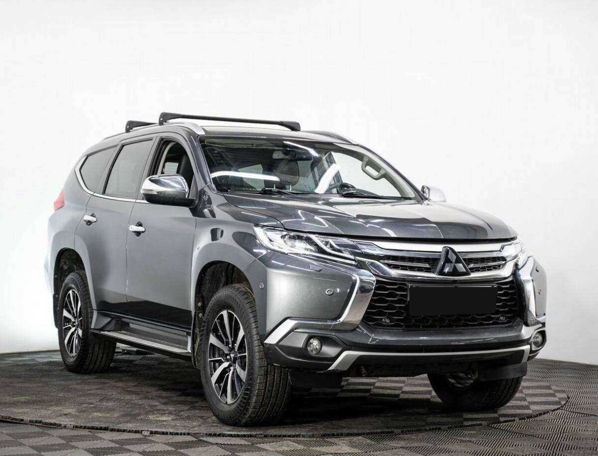 Купить Mitsubishi Pajero Sport с пробегом. Фото: #2